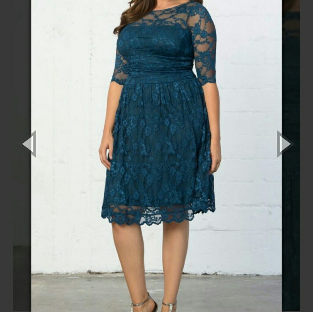 Kiyona Luna Lace dress
